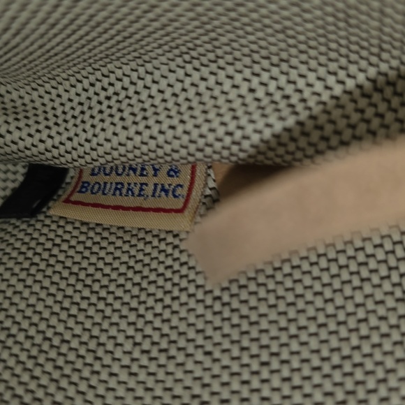 Dooney and Bourke Pink Signature Handbag - Picture 7 of 8